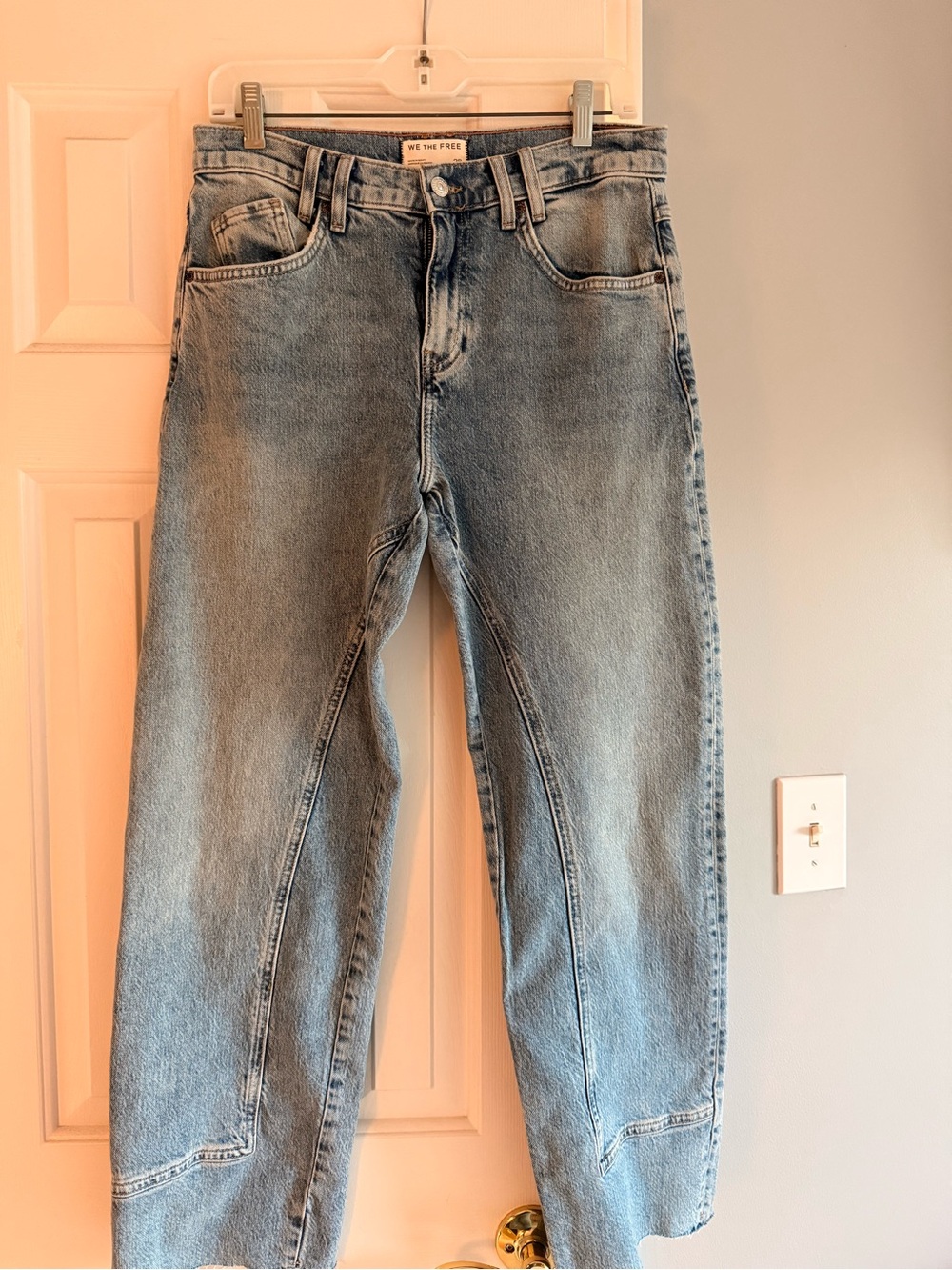 We The Free Women’s Light Blue Relaxed Straight Jeans